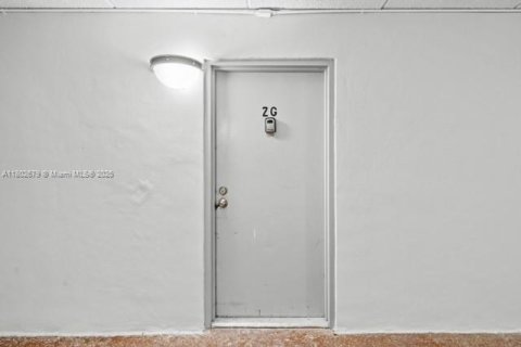 Condo in Homestead, Florida, 2 bedrooms № 1959343 - photo 20