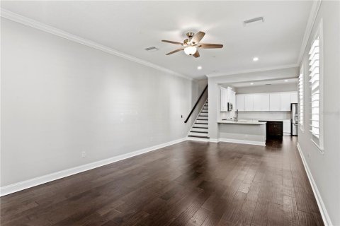 Townhouse in Tampa, Florida 3 bedrooms, 198.35 sq.m. № 1219506 - photo 7