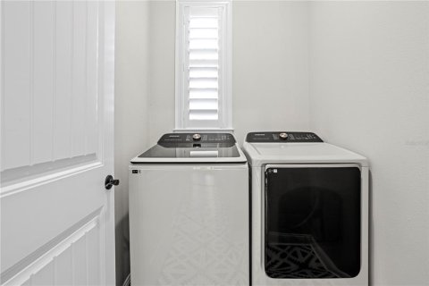 Townhouse in Tampa, Florida 3 bedrooms, 198.35 sq.m. № 1219506 - photo 25