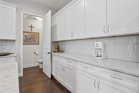 Townhouse in Tampa, Florida 3 bedrooms, 198.35 sq.m. № 1219506 - photo 17
