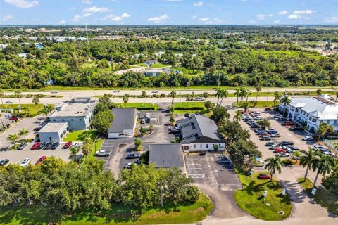 Immobilier commercial à louer à Punta Gorda, Floride: 912.11 m2 № 2378061 - photo 21