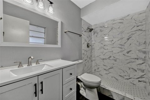 Villa ou maison à vendre à Kissimmee, Floride: 2 chambres, 92.9 m2 № 1572241 - photo 21