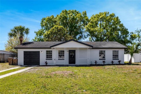 Villa ou maison à vendre à Kissimmee, Floride: 2 chambres, 92.9 m2 № 1572241 - photo 1