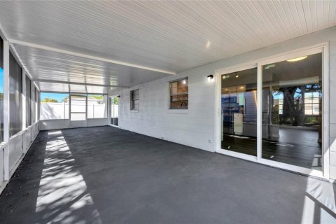 Villa ou maison à vendre à Kissimmee, Floride: 2 chambres, 92.9 m2 № 1572241 - photo 26