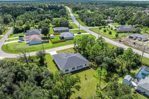 House in North Port, Florida 3 bedrooms, 184.23 sq.m. № 1903815 - photo 5