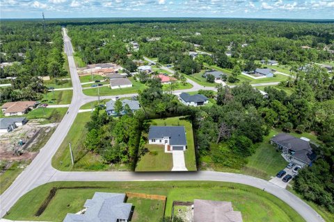 House in North Port, Florida 3 bedrooms, 184.23 sq.m. № 1903815 - photo 3