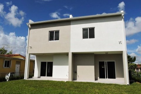 Touwnhouse à louer à Miami, Floride: 3 chambres, 130.06 m2 № 2025775 - photo 10