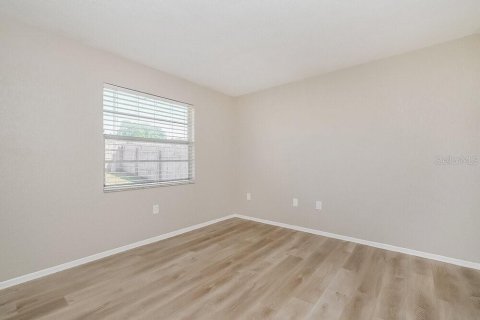 Villa ou maison à louer à New Port Richey, Floride: 3 chambres, 119.19 m2 № 2406284 - photo 12