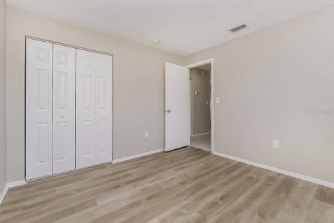 Villa ou maison à louer à New Port Richey, Floride: 3 chambres, 119.19 m2 № 2406284 - photo 13