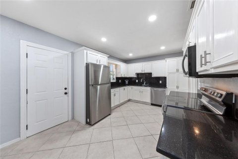 Villa ou maison à vendre à Jacksonville, Floride: 3 chambres, 158.68 m2 № 2321681 - photo 9
