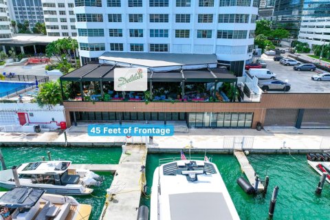 Commercial property in Miami, Florida № 2008506 - photo 6