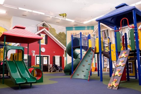 Commercial property in Miami, Florida № 2008506 - photo 13