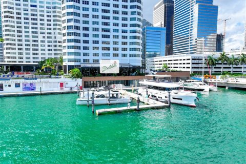 Commercial property in Miami, Florida № 2008506 - photo 7