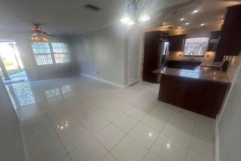 Купить виллу или дом в Тампа, Флорида 4 комнаты, 231.79м2, № 2217079 - фото 5