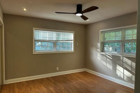 Villa ou maison à louer à Fort Lauderdale, Floride: 3 chambres, 126.25 m2 № 2375018 - photo 15