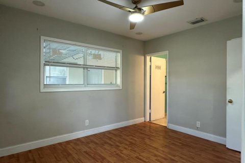 Villa ou maison à louer à Fort Lauderdale, Floride: 3 chambres, 126.25 m2 № 2375018 - photo 23