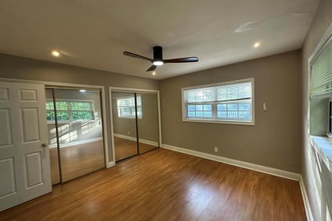 Villa ou maison à louer à Fort Lauderdale, Floride: 3 chambres, 126.25 m2 № 2375018 - photo 16