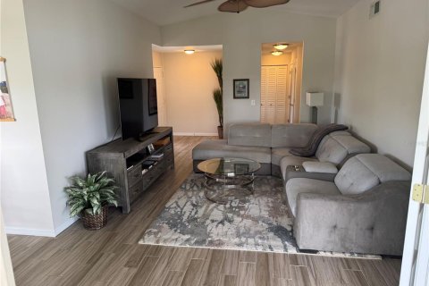 Condominio en venta en Bradenton, Florida, 2 dormitorios, 133.78 m2 № 1837749 - foto 4