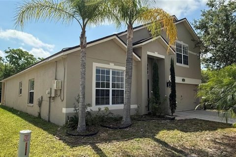 Casa en alquiler en Kissimmee, Florida, 4 dormitorios, 261.33 m2 № 1880970 - foto 1