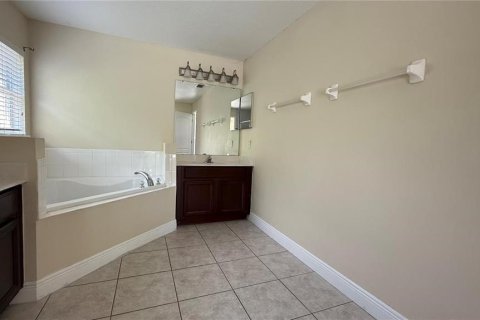 Casa en alquiler en Kissimmee, Florida, 4 dormitorios, 261.33 m2 № 1880970 - foto 22
