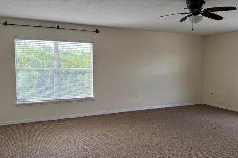 Casa en alquiler en Kissimmee, Florida, 4 dormitorios, 261.33 m2 № 1880970 - foto 19