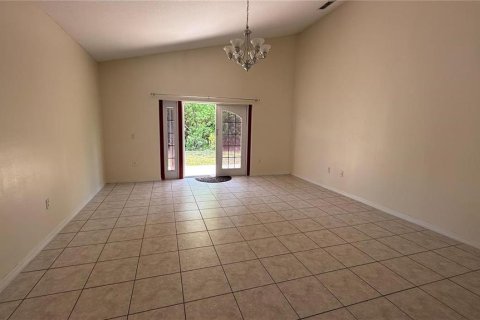 Casa en alquiler en Kissimmee, Florida, 4 dormitorios, 261.33 m2 № 1880970 - foto 4