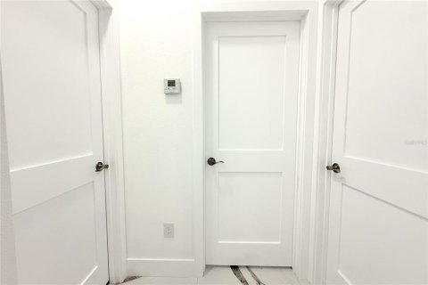 Villa ou maison à vendre à Tampa, Floride: 4 chambres, 181.9 m2 № 2213139 - photo 25