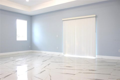 Villa ou maison à vendre à Tampa, Floride: 4 chambres, 181.9 m2 № 2213139 - photo 10