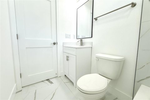 Villa ou maison à vendre à Tampa, Floride: 4 chambres, 181.9 m2 № 2213139 - photo 18