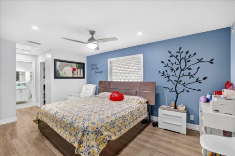 House in Deerfield Beach, Florida 2 bedrooms, 127.83 sq.m. № 2382969 - photo 16