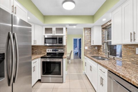 House in Deerfield Beach, Florida 2 bedrooms, 127.83 sq.m. № 2382969 - photo 12