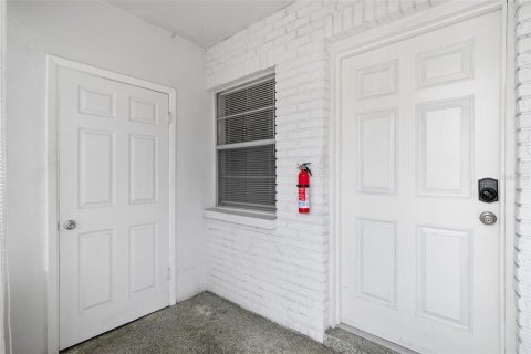 Casa en alquiler en Largo, Florida, 1 dormitorio, 57.23 m2 № 1870587 - foto 15