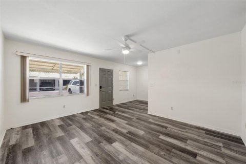 Casa en alquiler en Largo, Florida, 1 dormitorio, 57.23 m2 № 1870587 - foto 9