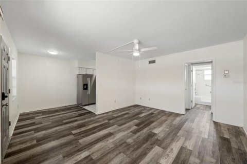 Casa en alquiler en Largo, Florida, 1 dormitorio, 57.23 m2 № 1870587 - foto 6