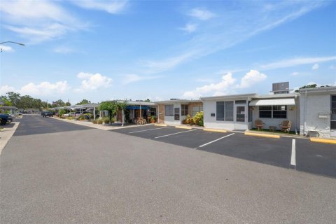 Casa en alquiler en Largo, Florida, 1 dormitorio, 57.23 m2 № 1870587 - foto 1