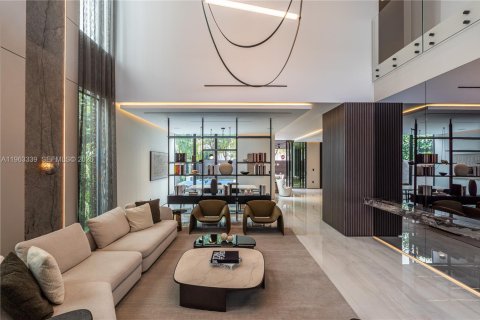 Villa ou maison à vendre à Doral, Floride: 5 chambres, 377.83 m2 № 2081009 - photo 2