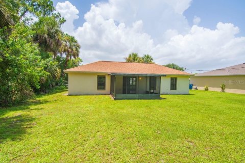 House in Palm Bay, Florida 3 bedrooms, 99.96 sq.m. № 1879820 - photo 5