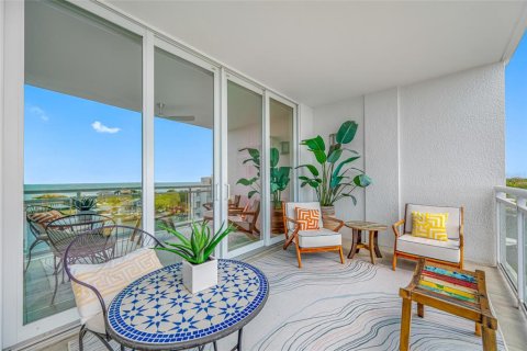 Copropriété à louer à Saint Petersburg, Floride: 2 chambres, 158.96 m2 № 2143123 - photo 12