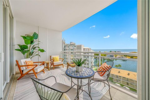 Copropriété à louer à Saint Petersburg, Floride: 2 chambres, 158.96 m2 № 2143123 - photo 9