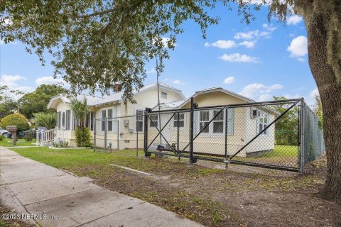 Propiedad comercial en venta en Macclenny, Florida № 772670 - foto 1