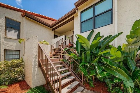 Condominio en Palm Harbor, Florida, 1 dormitorio  № 2108003