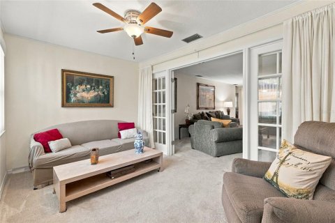 Condo in Seminole, Florida, 1 bedroom  № 2379276 - photo 18