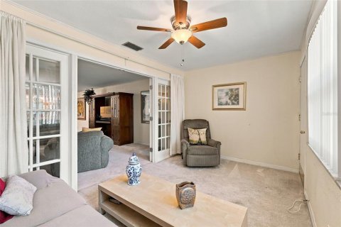 Condo in Seminole, Florida, 1 bedroom  № 2379276 - photo 19