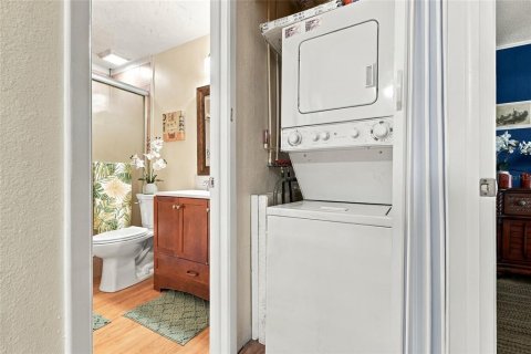 Condo in Seminole, Florida, 1 bedroom  № 2379276 - photo 20