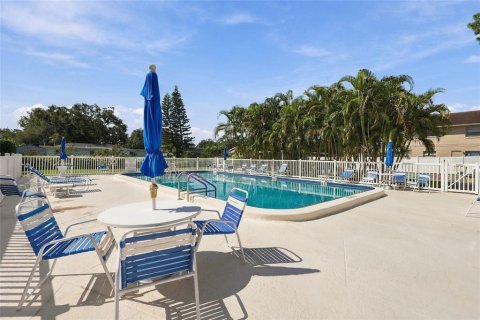 Condo in Seminole, Florida, 1 bedroom  № 2379276 - photo 27
