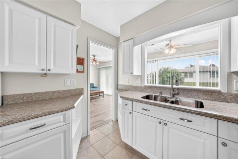 Villa ou maison à vendre à Englewood, Floride: 2 chambres, 125.23 m2 № 1908053 - photo 9