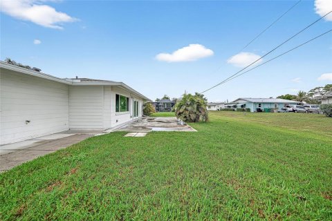 Villa ou maison à vendre à Englewood, Floride: 2 chambres, 125.23 m2 № 1908053 - photo 27