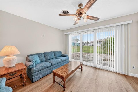 Villa ou maison à vendre à Englewood, Floride: 2 chambres, 125.23 m2 № 1908053 - photo 13