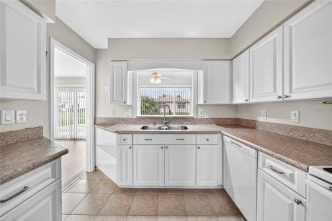 Villa ou maison à vendre à Englewood, Floride: 2 chambres, 125.23 m2 № 1908053 - photo 8