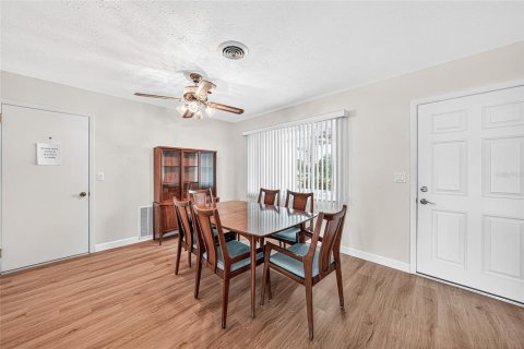 Villa ou maison à vendre à Englewood, Floride: 2 chambres, 125.23 m2 № 1908053 - photo 7